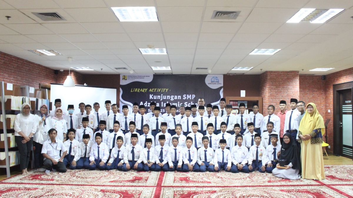 Library Activity Series : "SMP Adzkia Islamic School"