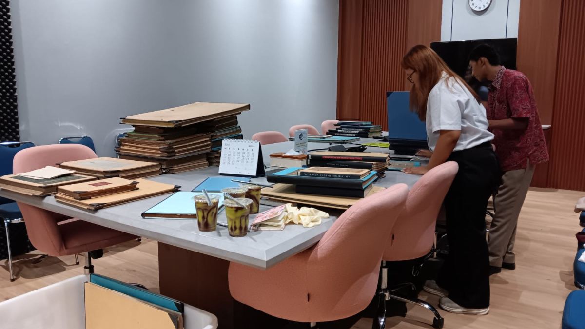 Tim ANRI Lakukan Pendataan Khazanah Arsip dan Buku Berbahasa Belanda di Perpustakaan Kementerian PU